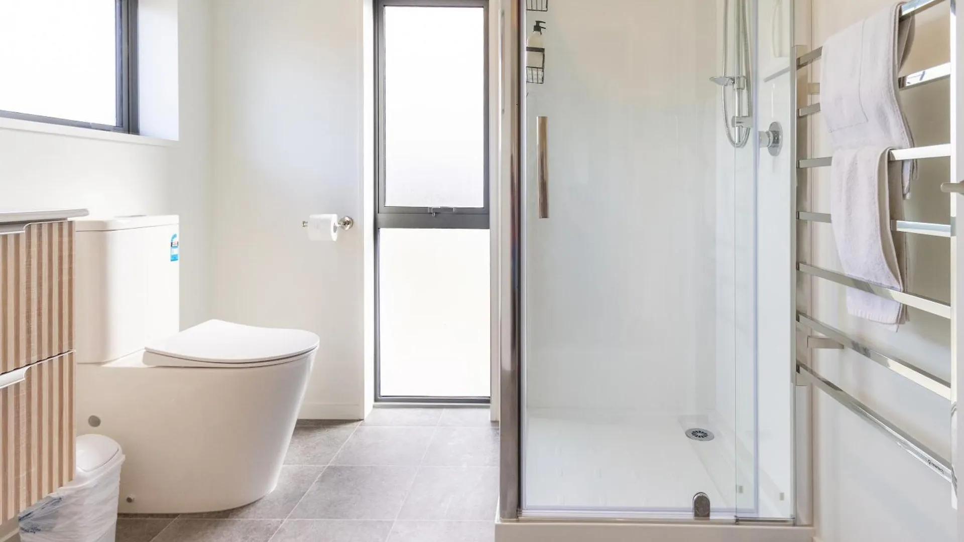 Spacious Stay Near Avon River With Carpark Κράισττσερτς Διαμέρισμα