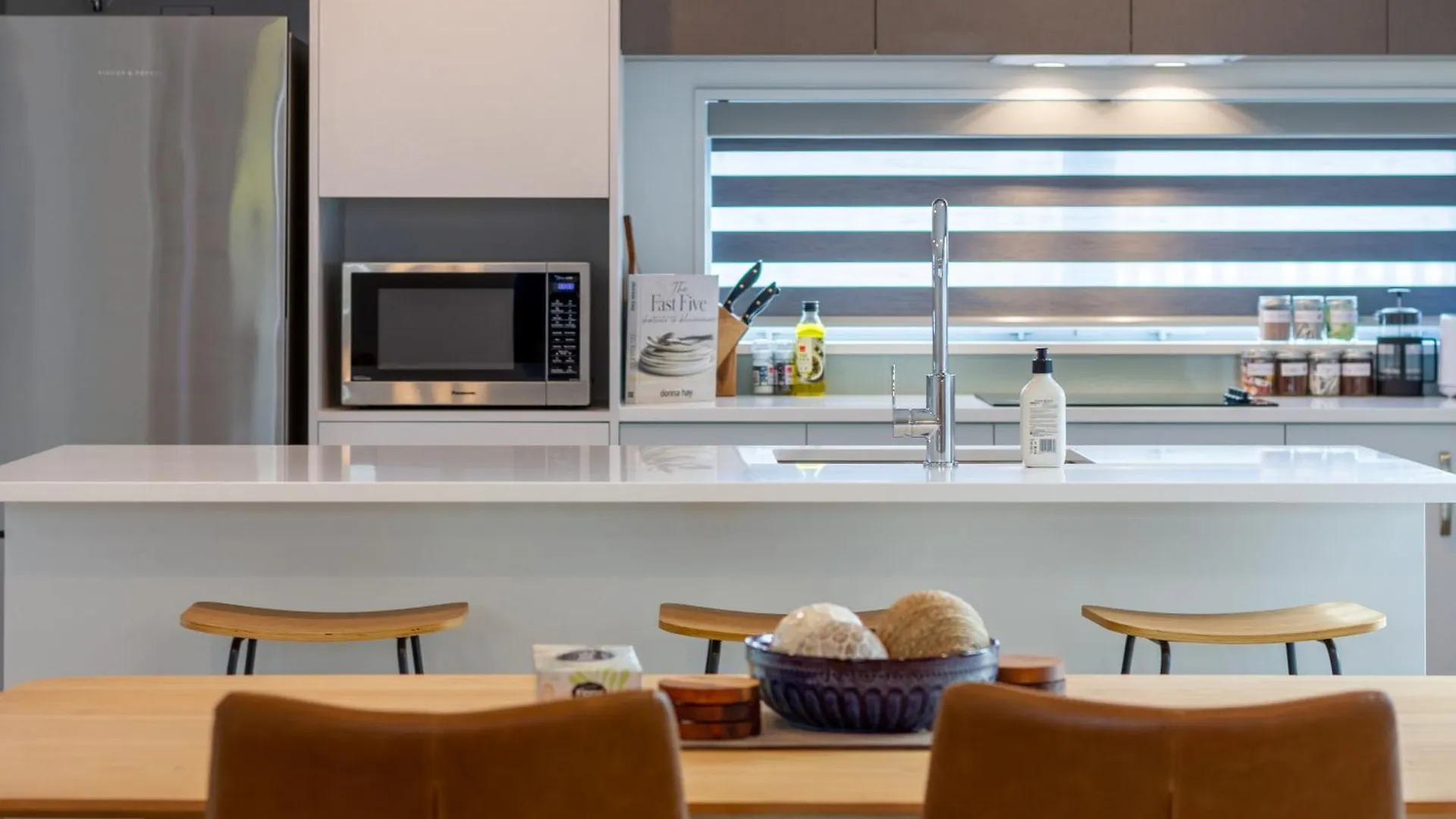 Spacious Stay Near Avon River With Carpark Κράισττσερτς Διαμέρισμα